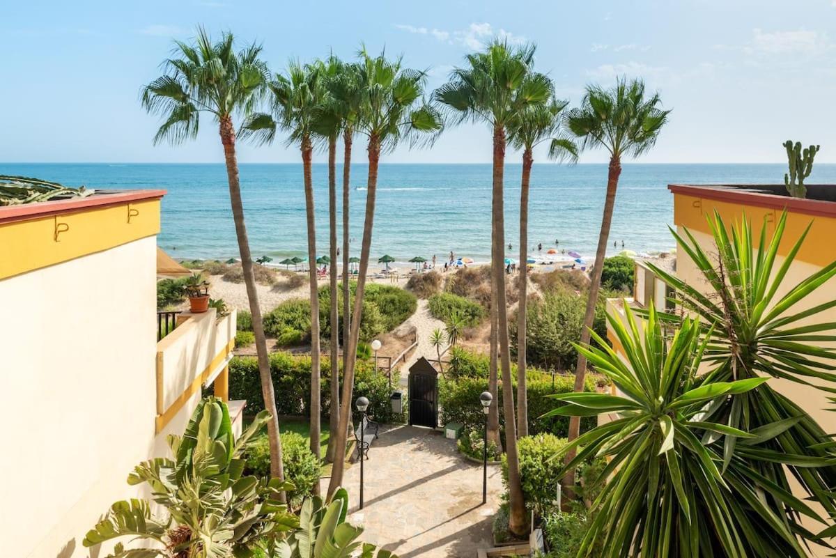 Oleholidays 217 Romana Playa Junto Al Mar Apartment Marbella